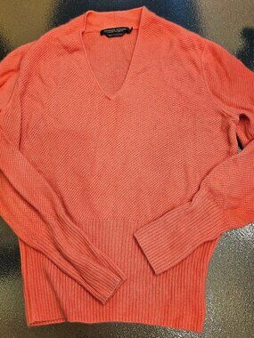 Adrienne Vittadini ltalian Cashmere V-Neck Sweater Bright Coral Pink Size Medium